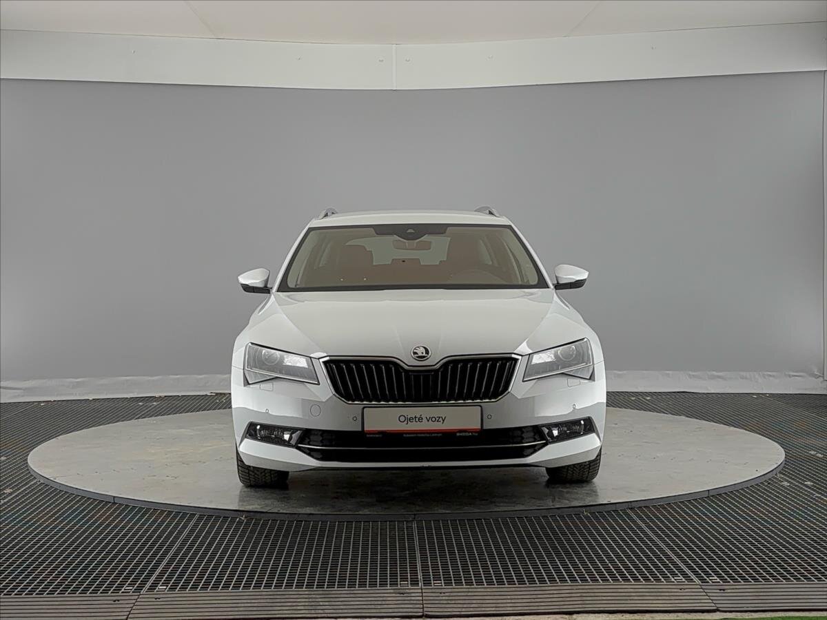 Škoda Superb Kombi 2,0 l 110 kw