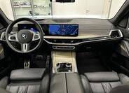 BMW X7 SUV 4,4 l 390 kw
