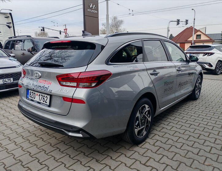 Hyundai i30 Kombi 998,0 85 kw