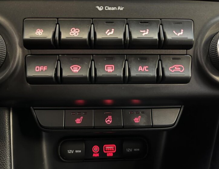 KIA Sportage SUV / Terénní 2,0 l 100 kw