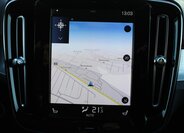 Volvo XC40 SUV / Terénní 2,0 l 140 kw