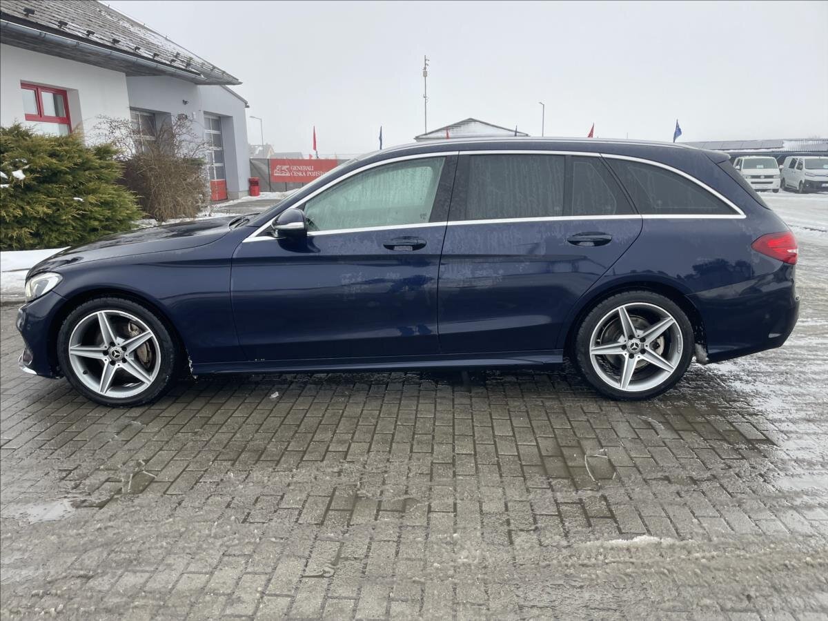 Mercedes-Benz Třídy C Kombi 2,1 l 125 kw