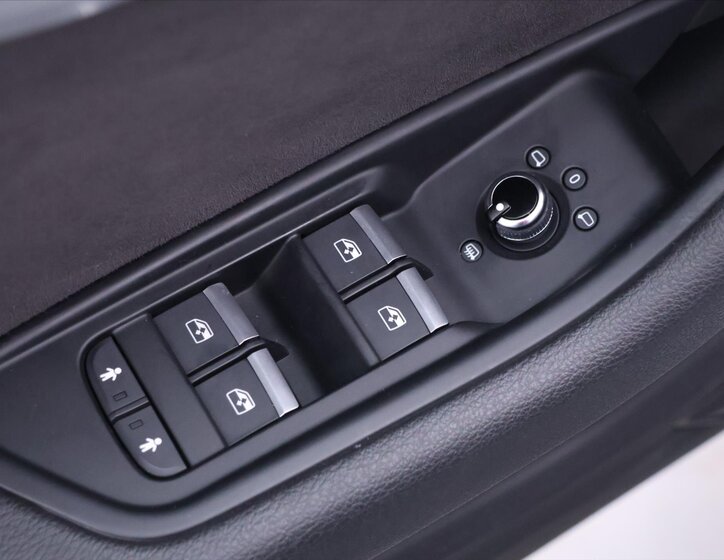 Audi A4 Kombi 2,0 l 140 kw