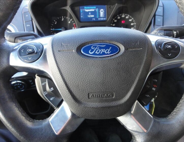 Ford Tourneo Custom Kombi 2,2 l 114 kw