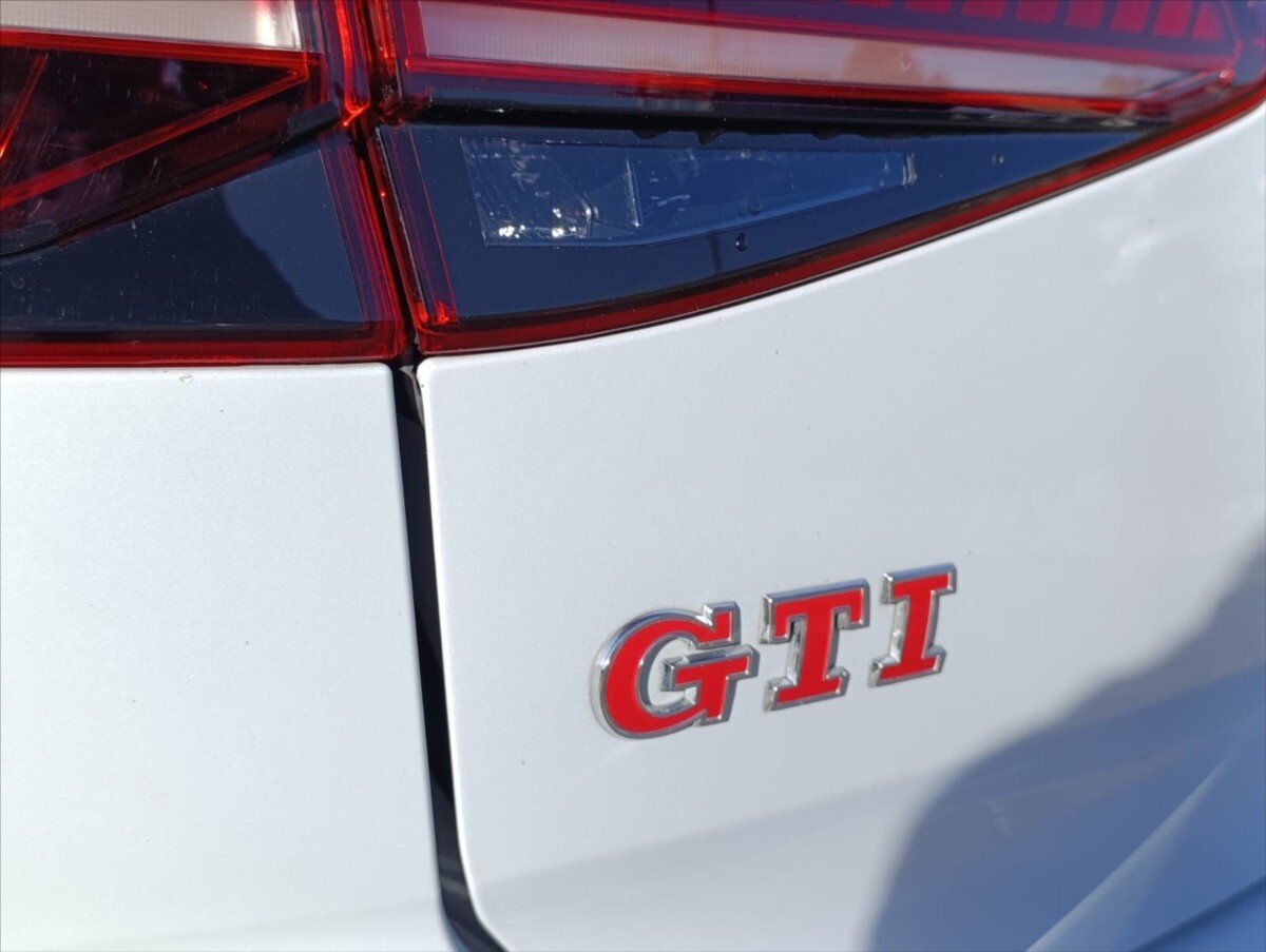 Volkswagen Golf Hatchback 2,0 l 180 kw