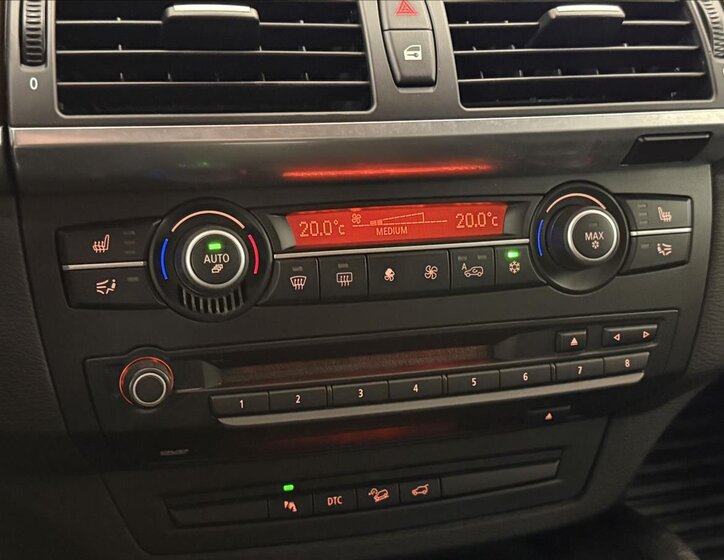 BMW X6 SUV 3,0 l 225 kw