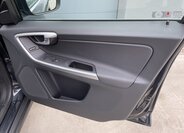 Volvo XC60 Kombi 2,4 l 151 kw