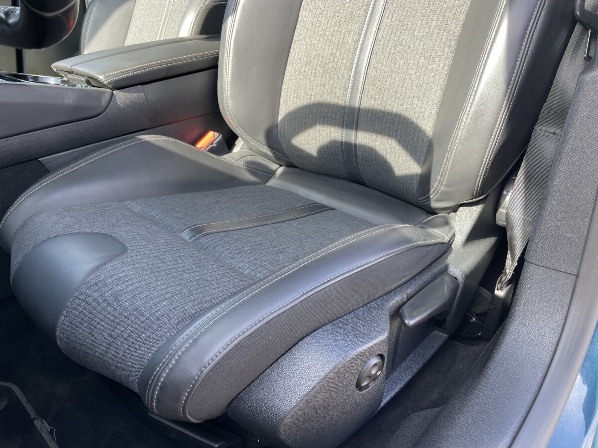 Peugeot 508 Kombi 2,0 l 120 kw