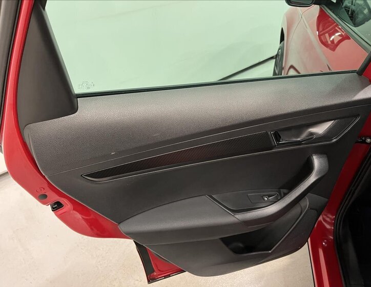 Škoda Karoq SUV 2,0 l 140 kw