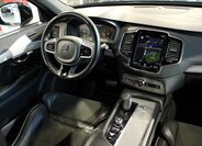 Volvo XC90 SUV / Terénní 2,0 l 173 kw