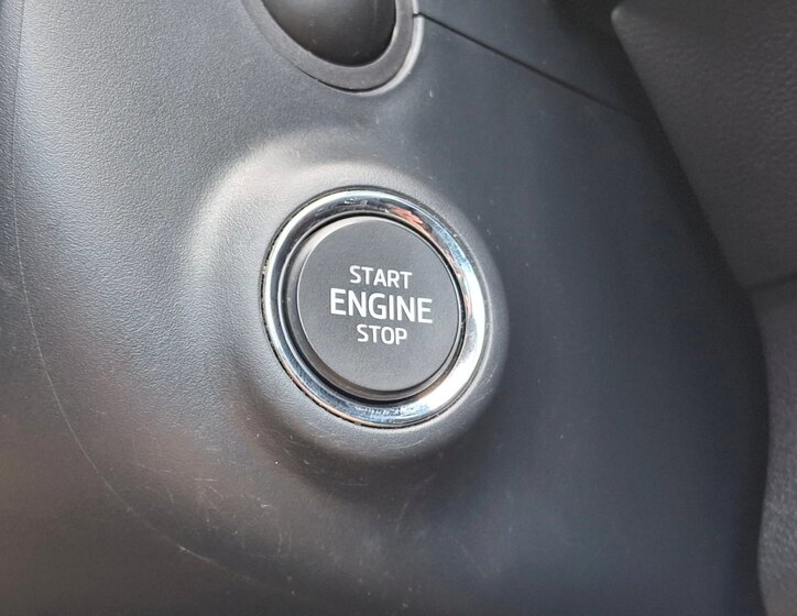 Škoda Karoq SUV / Terénní 1,5 l 110 kw