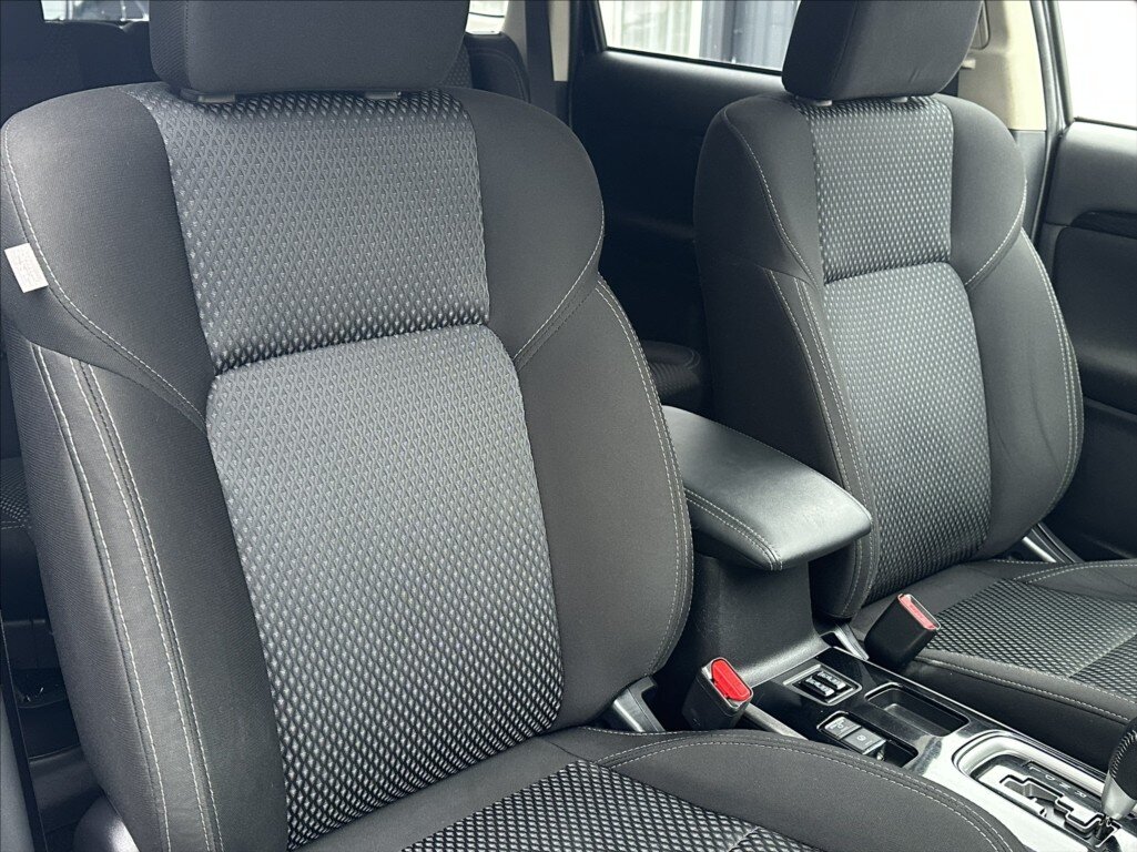 Mitsubishi Outlander SUV 2,0 l 110 kw