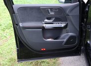 Mercedes-Benz GLB 13