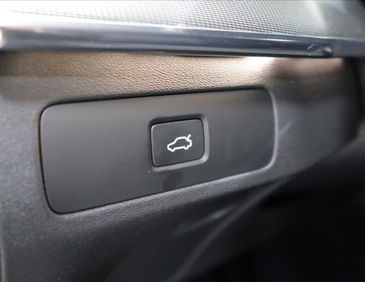 Volvo XC90 SUV 2,0 l 173 kw