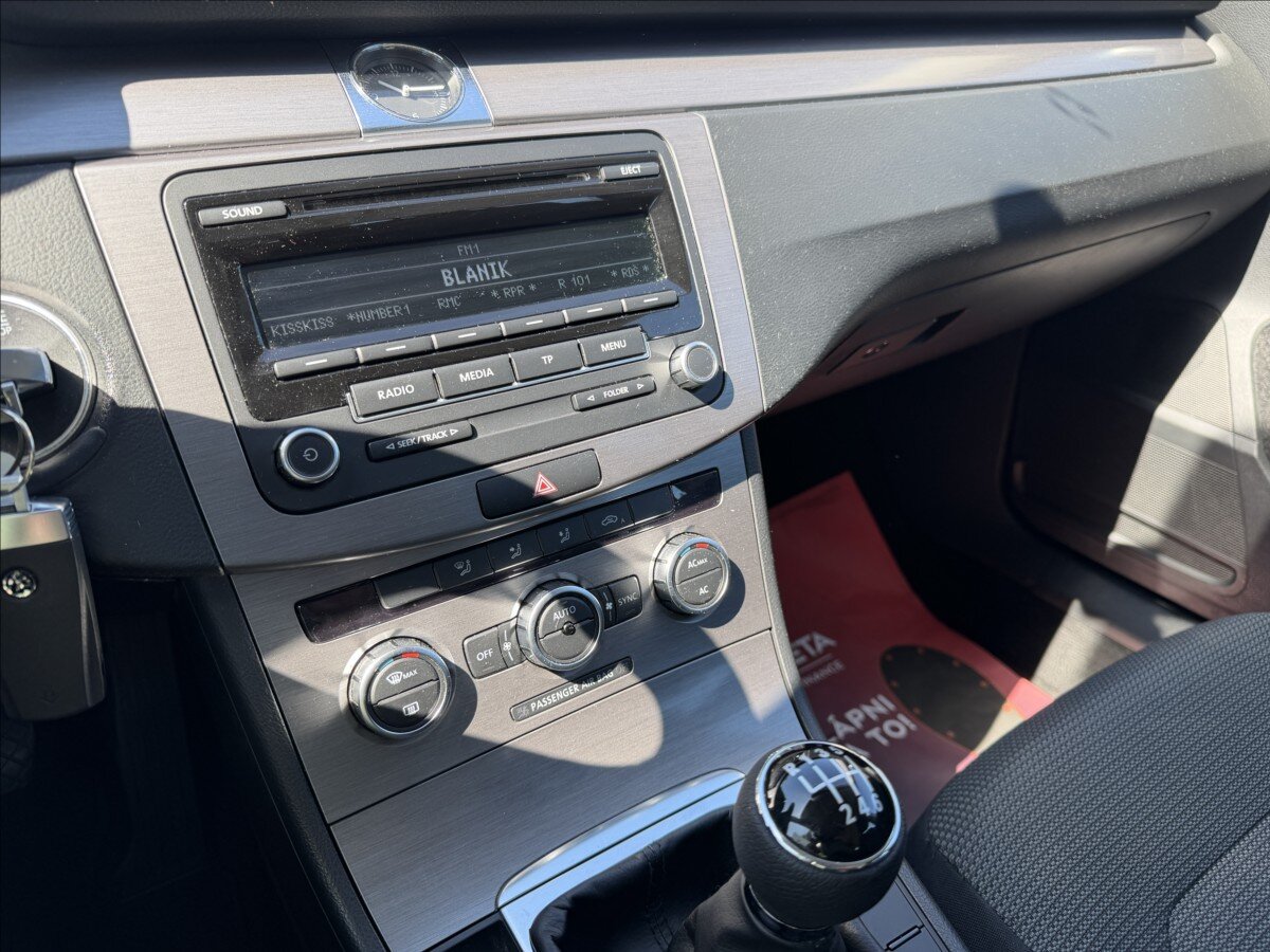 Volkswagen Passat Kombi 2,0 l 103 kw
