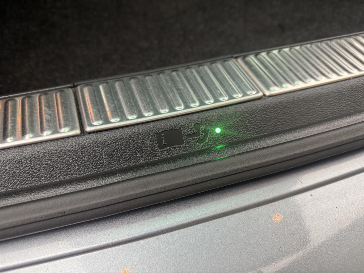 Škoda Superb Kombi 2,0 l 140 kw