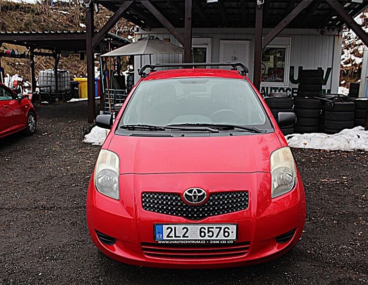 Toyota Yaris Hatchback 998,0 51 kw