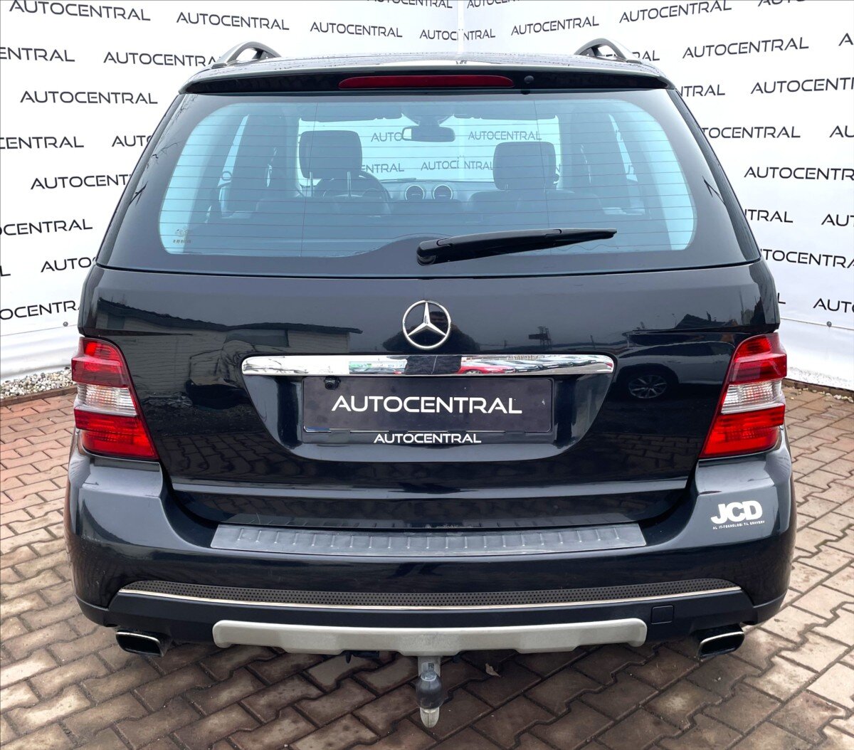 Mercedes-Benz Třídy M SUV / Terénní 3,5 l 200 kw