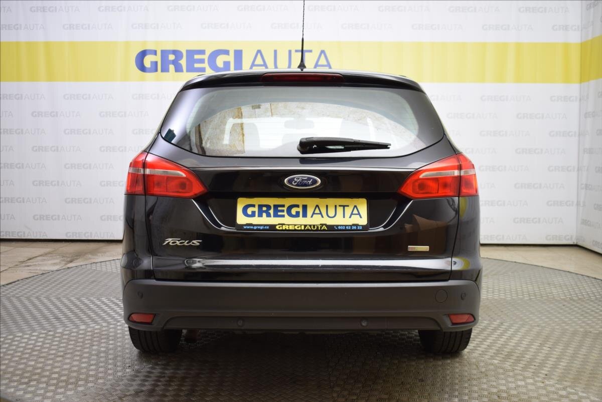 Ford Focus Kombi 999,0 92 kw