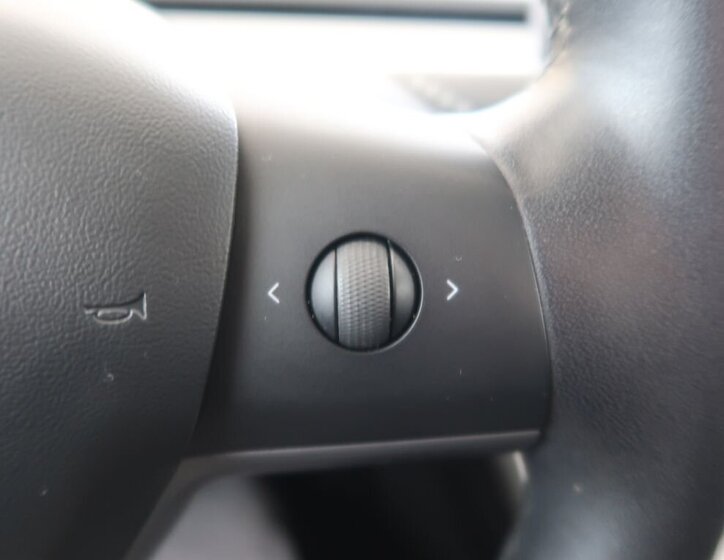 Tesla Model 3 43