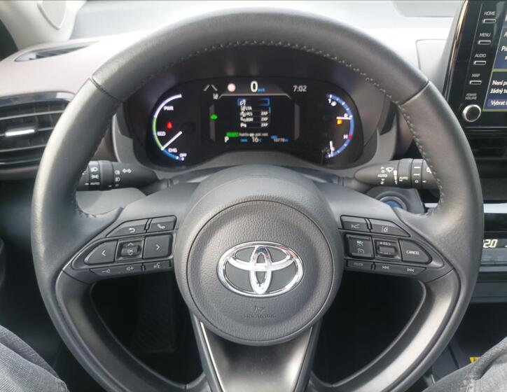 Toyota Yaris Cross 11