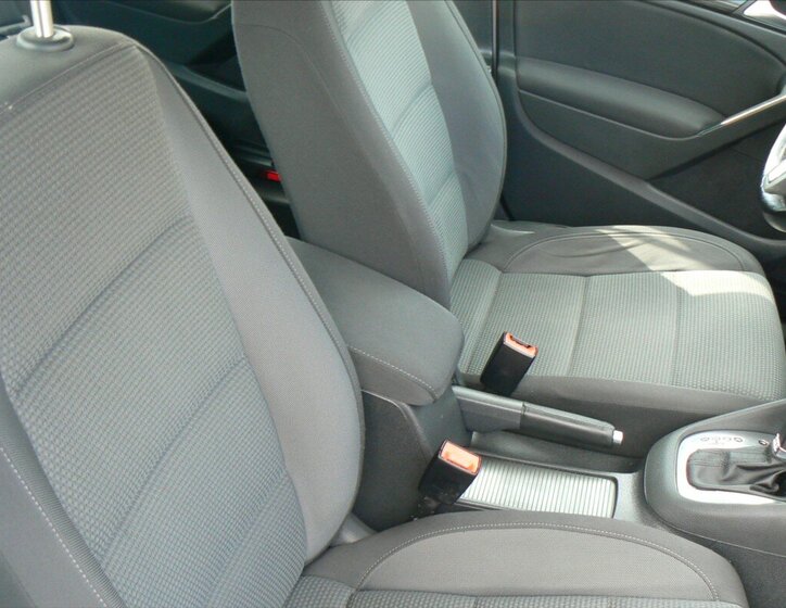 Volkswagen Golf Hatchback 1,4 l 90 kw