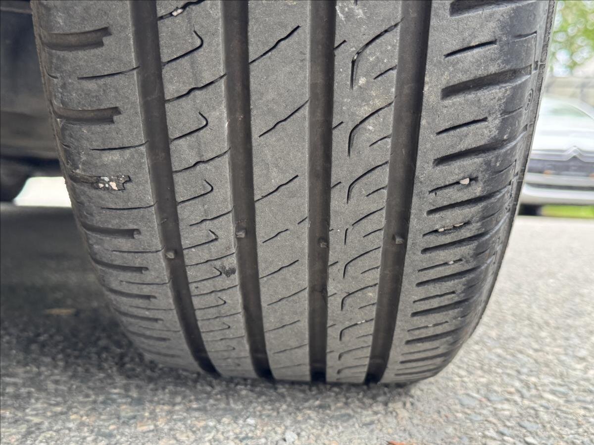 Volkswagen Passat Kombi 2,0 l 110 kw