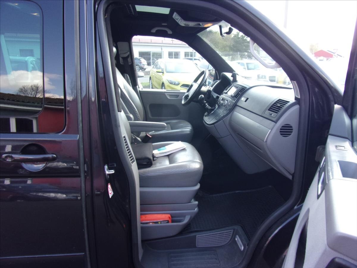 Volkswagen Multivan Ostatní 2,5 l 128 kw