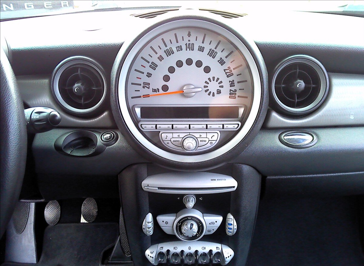 Mini Cooper Hatchback 1,6 l 90 kw