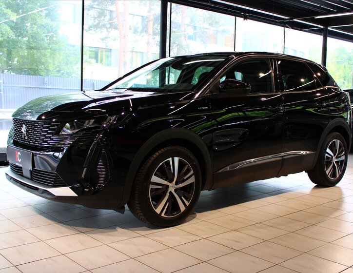 Peugeot 3008 SUV 1,6 l 165 kw