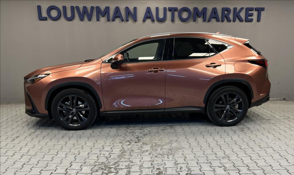 Lexus NX 450h plus SUV / Terénní 2,5 l 227 kw