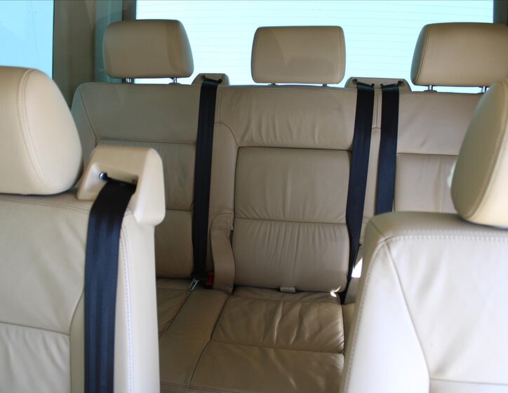 Volkswagen Multivan 13