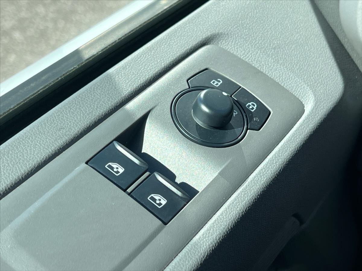 Volkswagen Transporter Skříň 2,0 l 110 kw