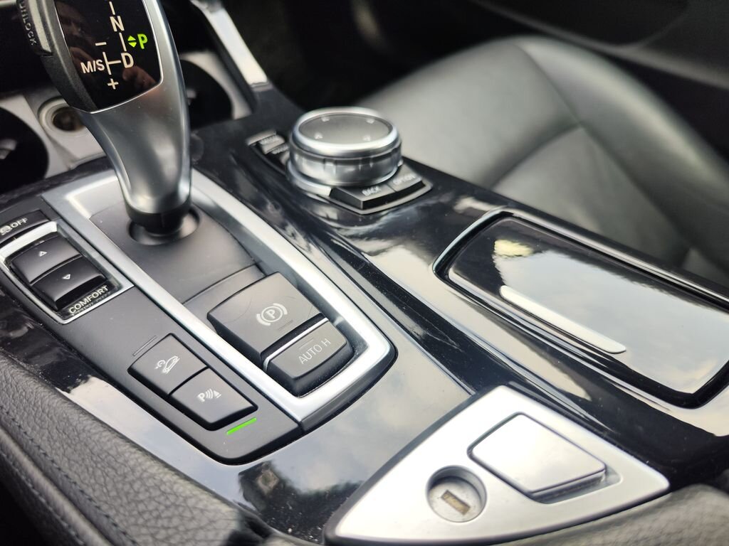 BMW Řada 5 Sedan / Limuzína 2,0 l 140 kw