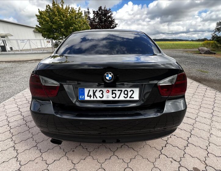 BMW Řada 3 8