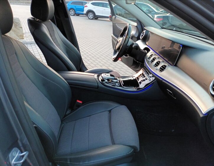 Mercedes-Benz Třídy E Kombi 3,0 l 190 kw