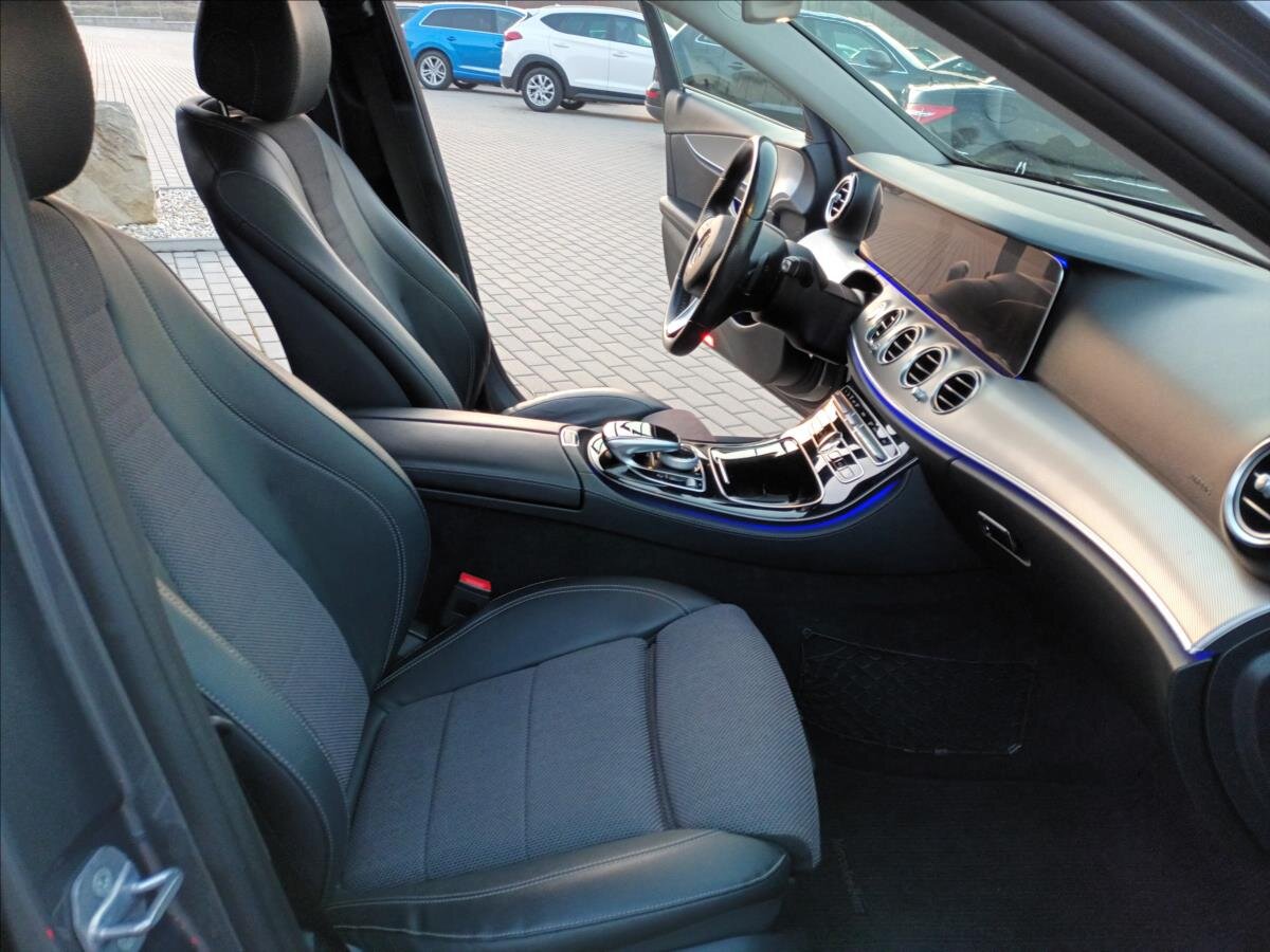 Mercedes-Benz Třídy E Kombi 3,0 l 190 kw