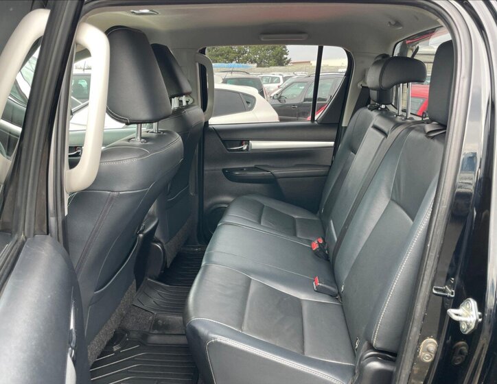 Toyota Hilux Pick-up 2,4 l 110 kw