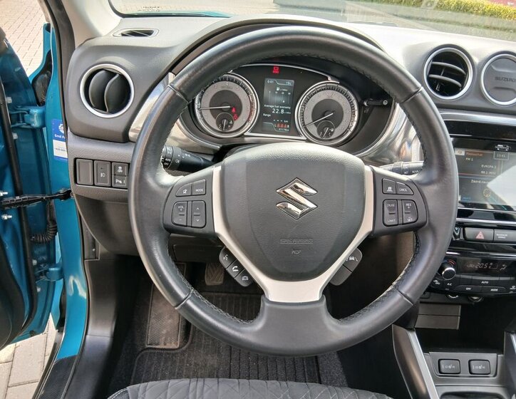 Suzuki Vitara SUV / Terénní 1,4 l 95 kw