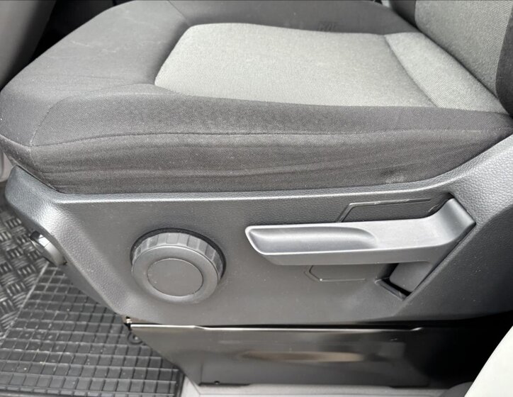 Volkswagen Crafter Skříň 2,0 l 103 kw