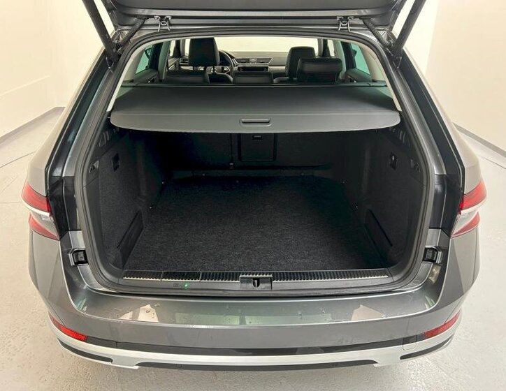 Škoda Superb Kombi 2,0 l 147 kw