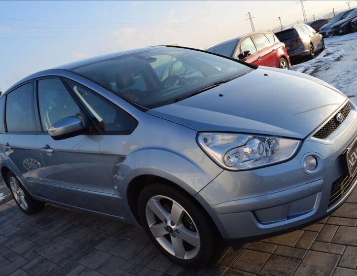 Ford S-MAX MPV 2,0 l 107 kw