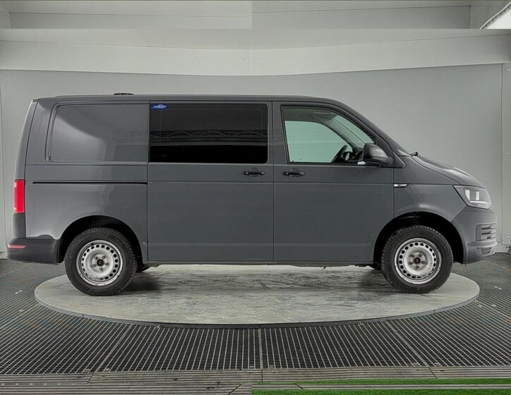Volkswagen Transporter Kombi 2,0 l 110 kw