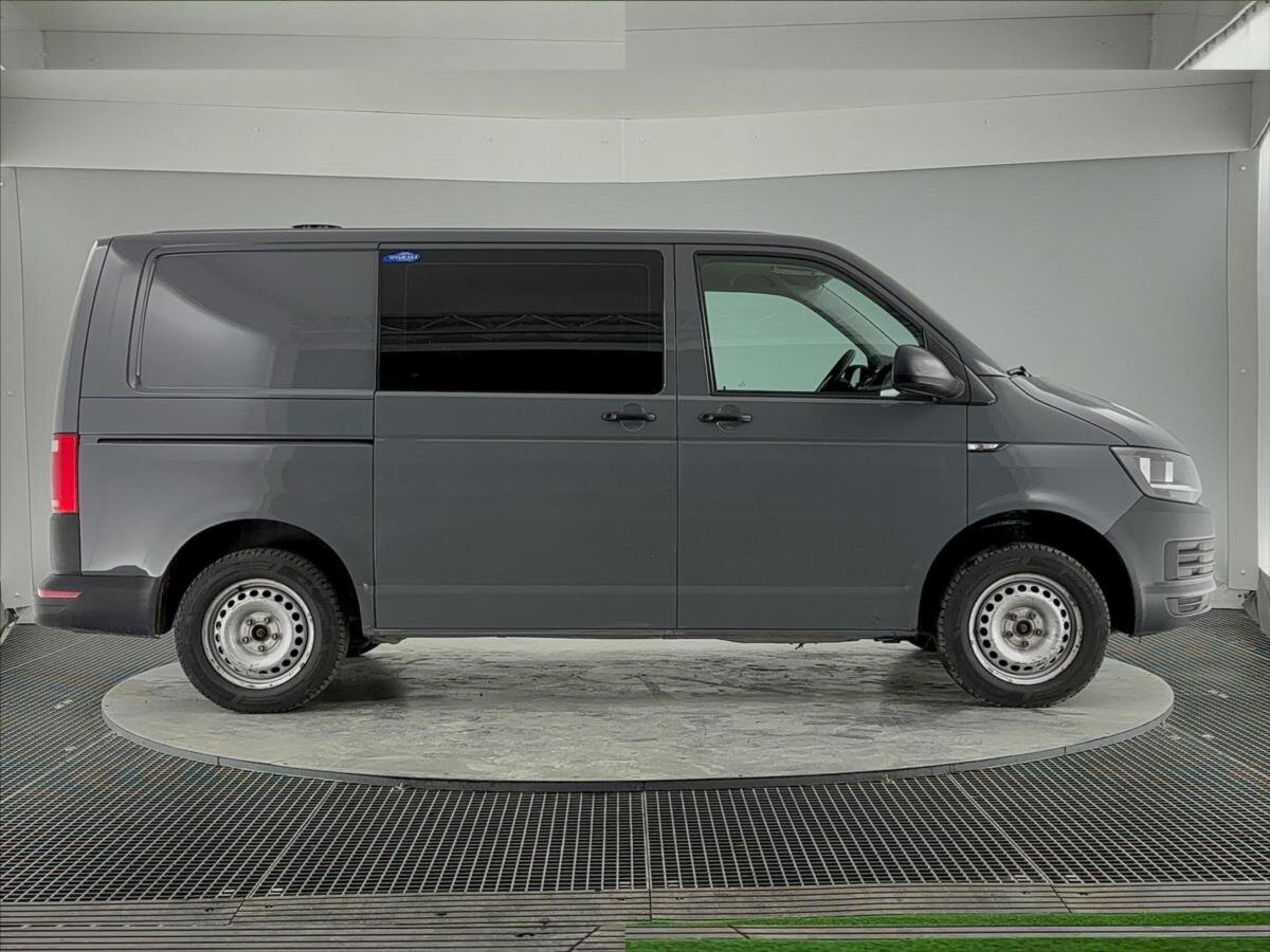 Volkswagen Transporter Kombi 2,0 l 110 kw