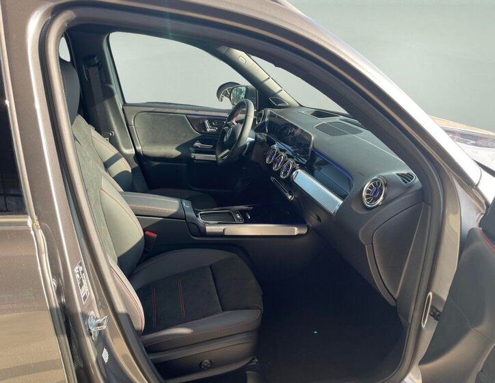 Mercedes-Benz GLB SUV / Terénní 2,0 l 110 kw