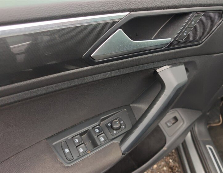 Volkswagen Tiguan SUV 2,0 l 110 kw