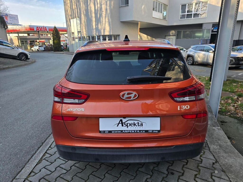 Hyundai i30 Kombi 998,0 73 kw