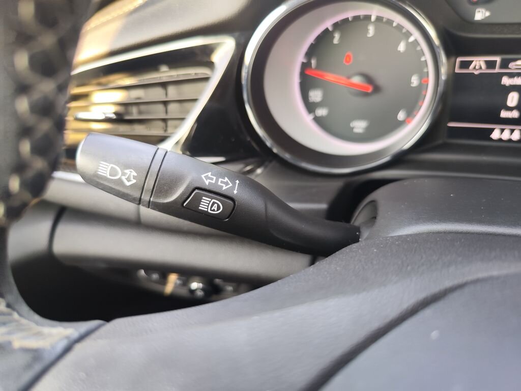 Opel Insignia Kombi 2,0 l 128 kw