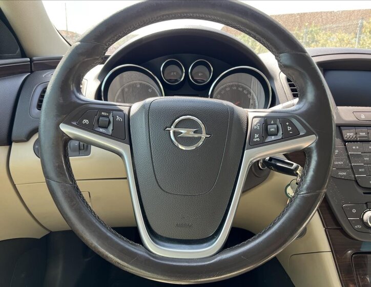 Opel Insignia Kombi 2,0 l 118 kw