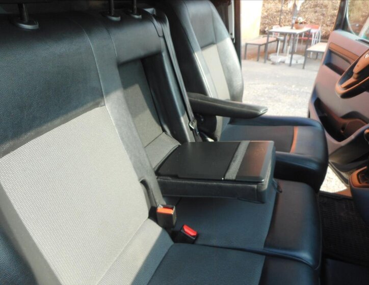 Opel Vivaro Ostatní 2,0 l 106 kw